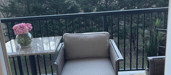 Mountain Comfort Condo Condo w/ Hot Tub, 2 Pools, Balcony & Mountain Views