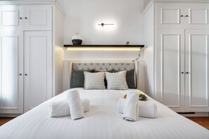2 bedrooms, iron/ironing board, travel crib, free WiFi