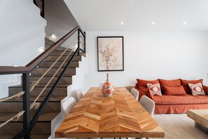 Interior - Luxurious Oceanfront Villa in Parque Santiago 3 (Santa Cruz de Tenerife)