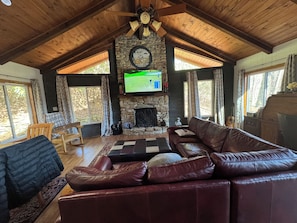 TV connectée, cheminée