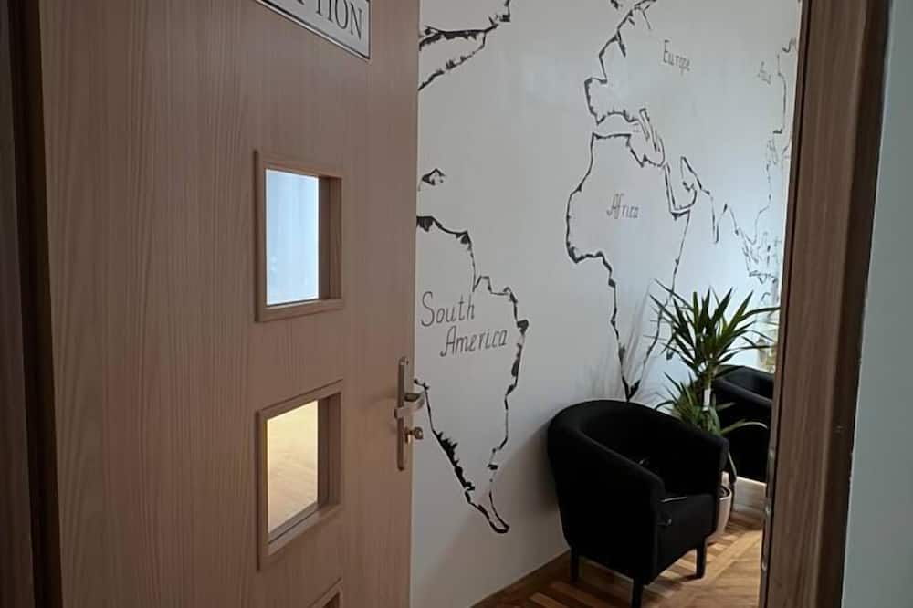 FiveHostel