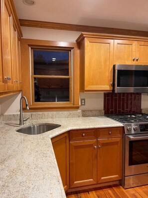 Private kitchen - Charming 4 BR, 2 BA home in great location, ocean views & beach steps away! (Rockport)