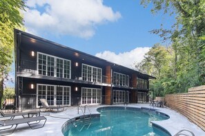 Pool - Upscale suite w/ pool & extra large balcony (Birmingham)