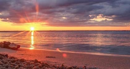 Wet Feet Retreat in East Tawas- Dog-Friendly!