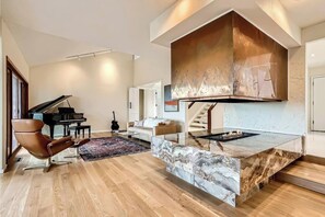 Téléviseur connecté, foyer, bureau, imprimante