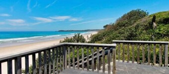 Large family friendly beach retreat