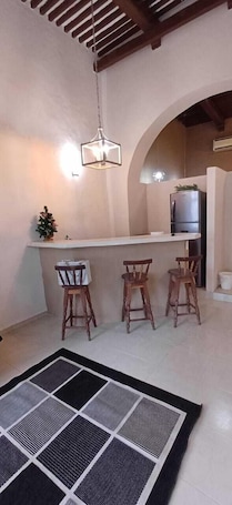 Economy Apartment, Bay View | Living area