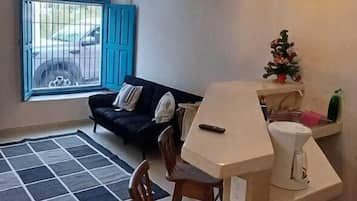 Economy-Apartment, Buchtblick | Wohnbereich
