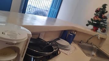 Economy Apartment, Bay View | Private kitchen