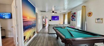 House 4 br, 2 full baths, Sleep 8+, Beach, Casino