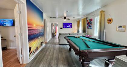 House 4 br, 2 full baths, Sleep 8+, Beach, Casino