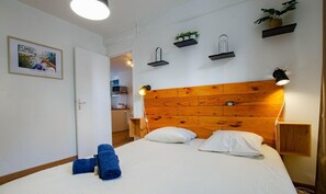 2 habitaciones, cuna de viaje y wifi gratis