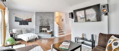 Smart-TV, Kamin