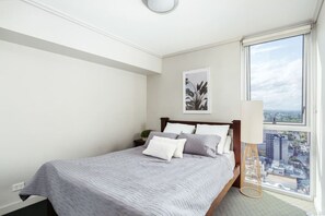 1 habitación, escritorio, wifi y ropa de cama