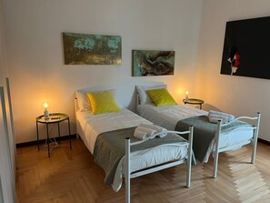 2 soverom, strykejern/-brett, wi-fi og sengetøy