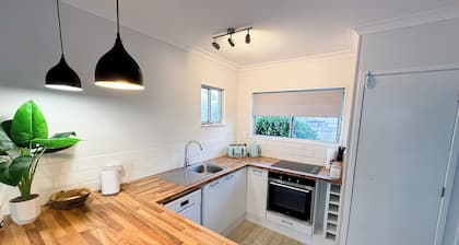 Cozy unit Papamoa Beach