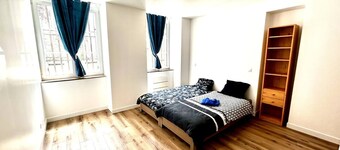 App #2 modern renovated ground floor 4pers