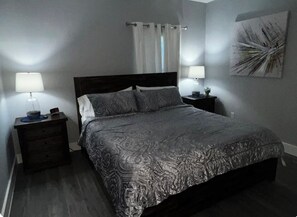 2 chambres, fer et planche à repasser, Wi-Fi gratuit, draps fournis