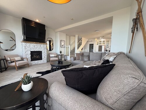 🎄Winter Wonderland  Ski In/Out 3.5 bedroom Mountain Oasis and Golfers Paradise🎄