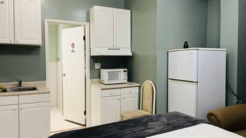 1 habitación y caja de seguridad en la habitación