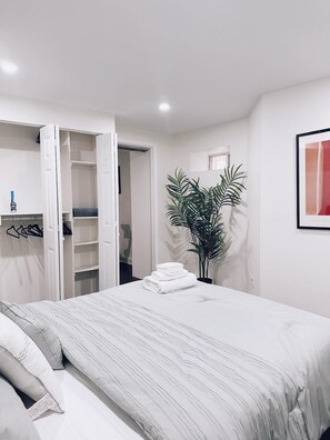 1 bedroom, desk, iron/ironing board, travel cot