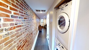 Interior - Chic Retreat Near Capitol Hill with Office Space & SoulCycle Bike







 (Washington)