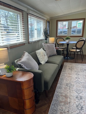 Smart-tv en een open haard