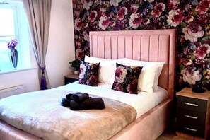 5 bedrooms, free WiFi