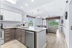 Fridge, microwave, oven, stovetop - River Oaks Awaits | Play, Stay, & Explore! | RO 28G (Myrtle Beach)