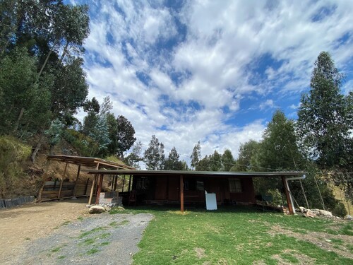 Quaint cabin with WiFi in charming Cuenca