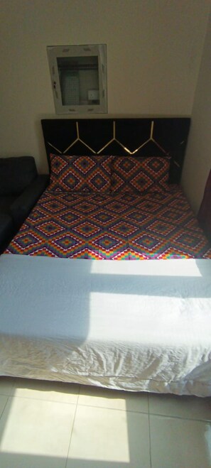 1 غرفة نوم وواي فاي وملاءات أسرّة