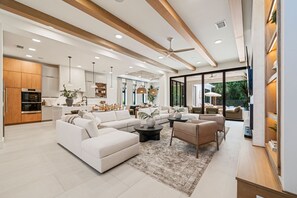 TV connectée, espaces bureaux