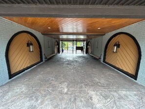 Property grounds - Chic & Cozy Plaza Midwood Gem-1 bedroom condo with A/C (Charlotte)