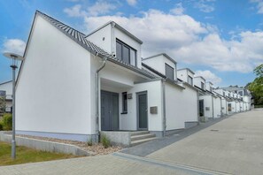 Exterior - Vacation home Am Pier 7a - Modern vacation home Am Pier 7a with garden - within walking distance (Loddin)