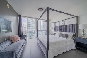 2 室のベッドルーム、アイロン / アイロン台、WiFi