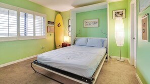 2 bedrooms, desk, free WiFi, bed sheets