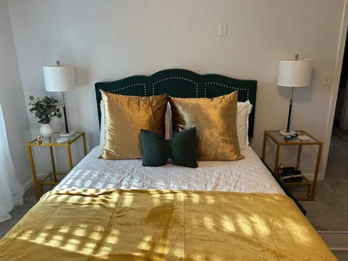 2 多间卧室、熨斗/熨衣板、免费 WiFi、床单