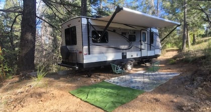 Horses and 4x4s you are set! With AC/Heat, WiFi power, water, septic!