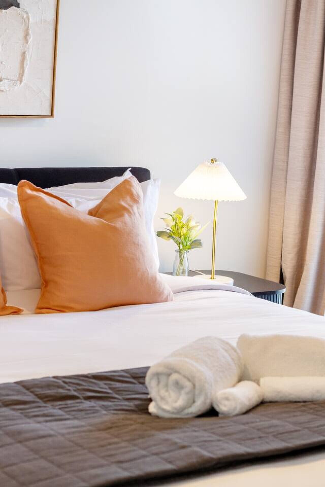 2 bedrooms, desk, iron/ironing board, free WiFi