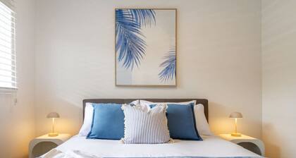 Sophisticated Single Level 3 Bed 1 Bath with Carpark