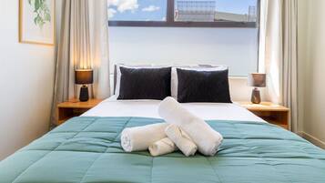 2 bedrooms, iron/ironing board, free WiFi, bed sheets