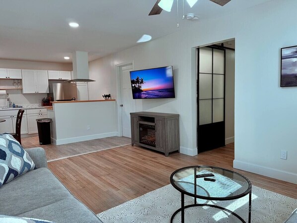 テレビ、ステレオ