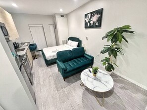 1 chambre, fer et planche à repasser, Wi-Fi