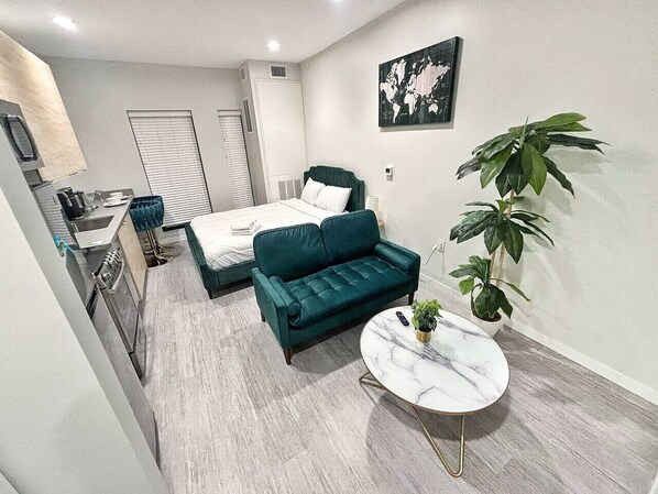 1 間睡房、熨斗/熨衫板、Wi-Fi