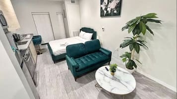 1 bedroom, iron/ironing board, WiFi