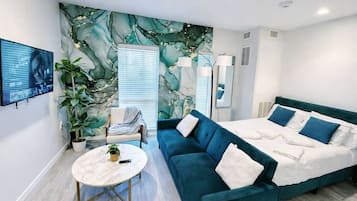 1 bedroom, WiFi, bed sheets