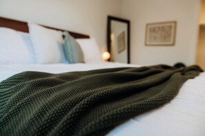 3 chambres, fer et planche à repasser, lit parapluie, Wi-Fi gratuit