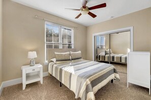3 bedrooms, desk, iron/ironing board, free WiFi - Midtown Home, Pets Welcome! (Tallahassee)