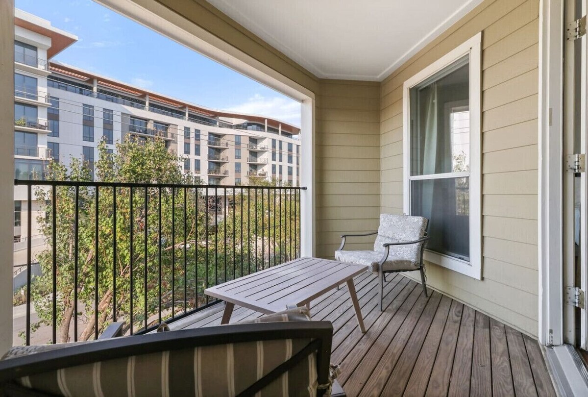 Photo 26 of Relax & Unwind: Cozy Fall Home in The Heights