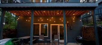 WALDEN HAUS -Lakefront Chalet- Dog Friendly & Breakfast-Golf-Bike-Ski-Hike-Swim